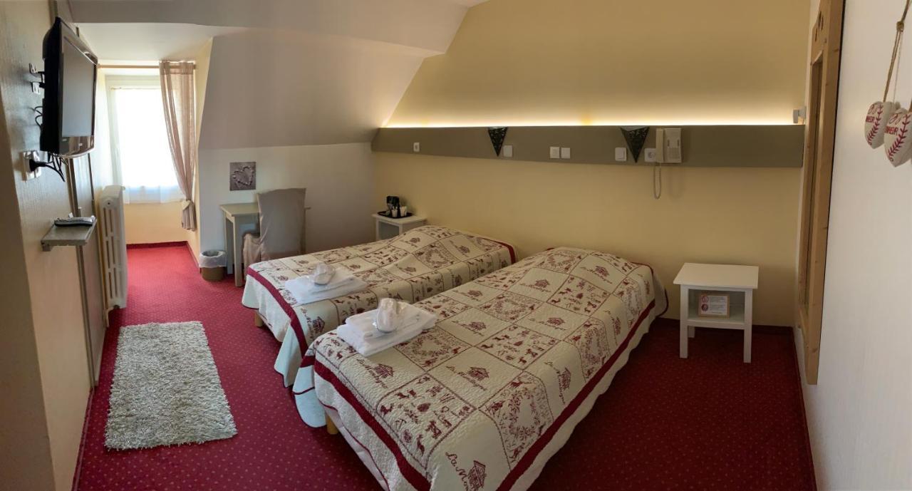Hotel Le Dauphin Villard-de-Lans Εξωτερικό φωτογραφία