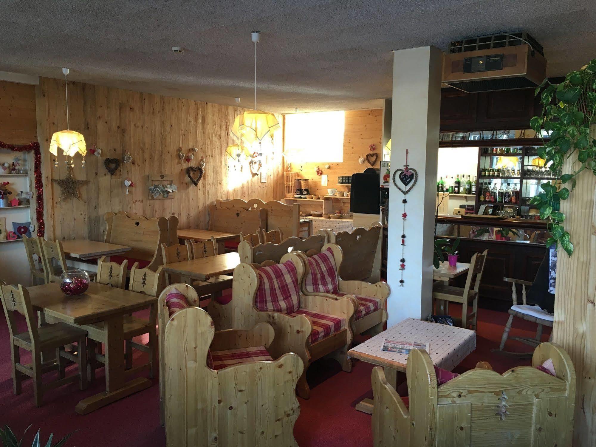 Hotel Le Dauphin Villard-de-Lans Εξωτερικό φωτογραφία
